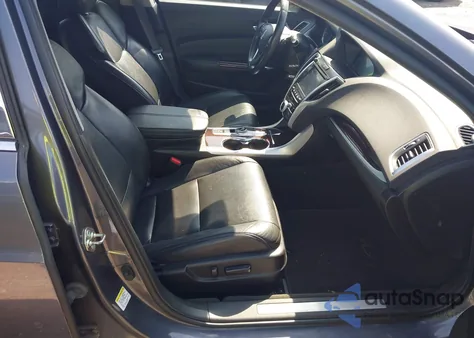 2017 Acura Tlx Technology Package z USA, uszkodzony, nr VIN 19UUB2F55HA005387